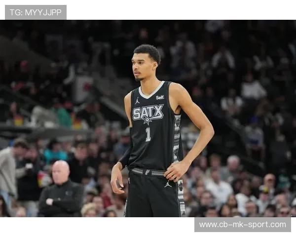 马刺队在季前赛中表现出色，迎接新赛季，马刺队季后赛